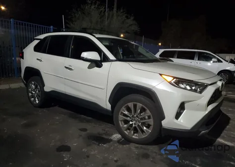2019 Toyota Rav4 Limited z USA, uszkodzony, nr VIN 038451
